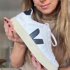 Tenis Ver de Cadarço Branco Preto