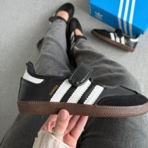 Sapatilha Samba Jane de Velcro Preto com Branco