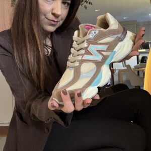 Tenis Feminino New 9060 Bege com Verde/Rosa